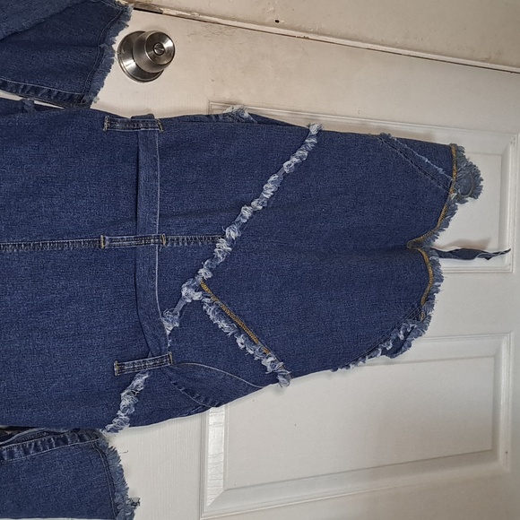 Denim Button-Front Tunic Dress with Frayed Trim - Picture 6 of 6